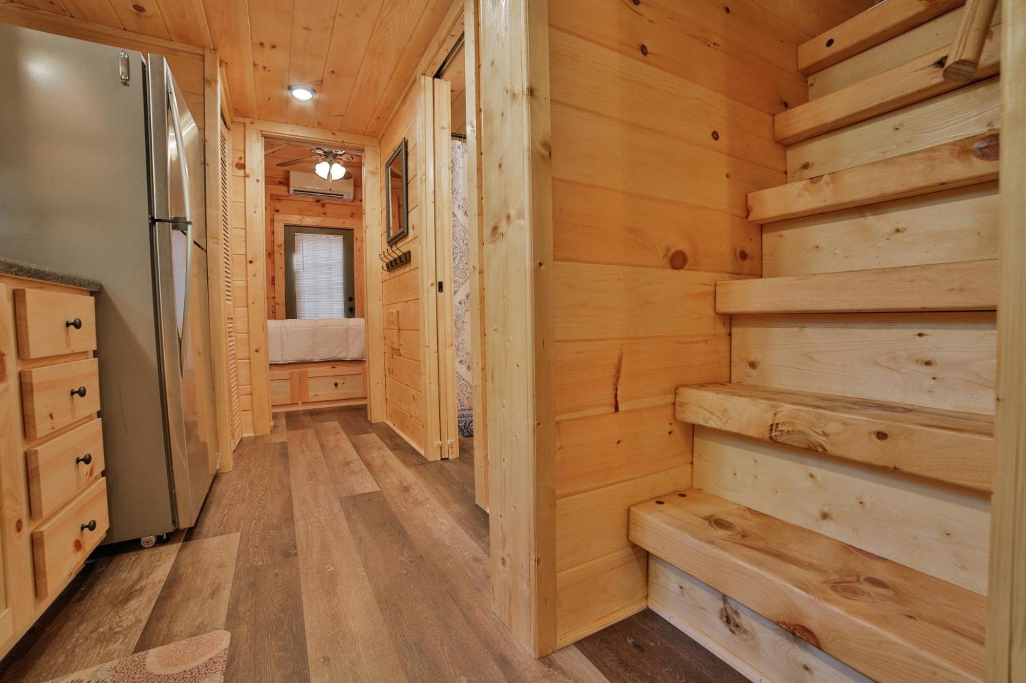 Ryon Tiny Home Cabin City-Side Rustic Retreat チャタヌーガ エクステリア 写真